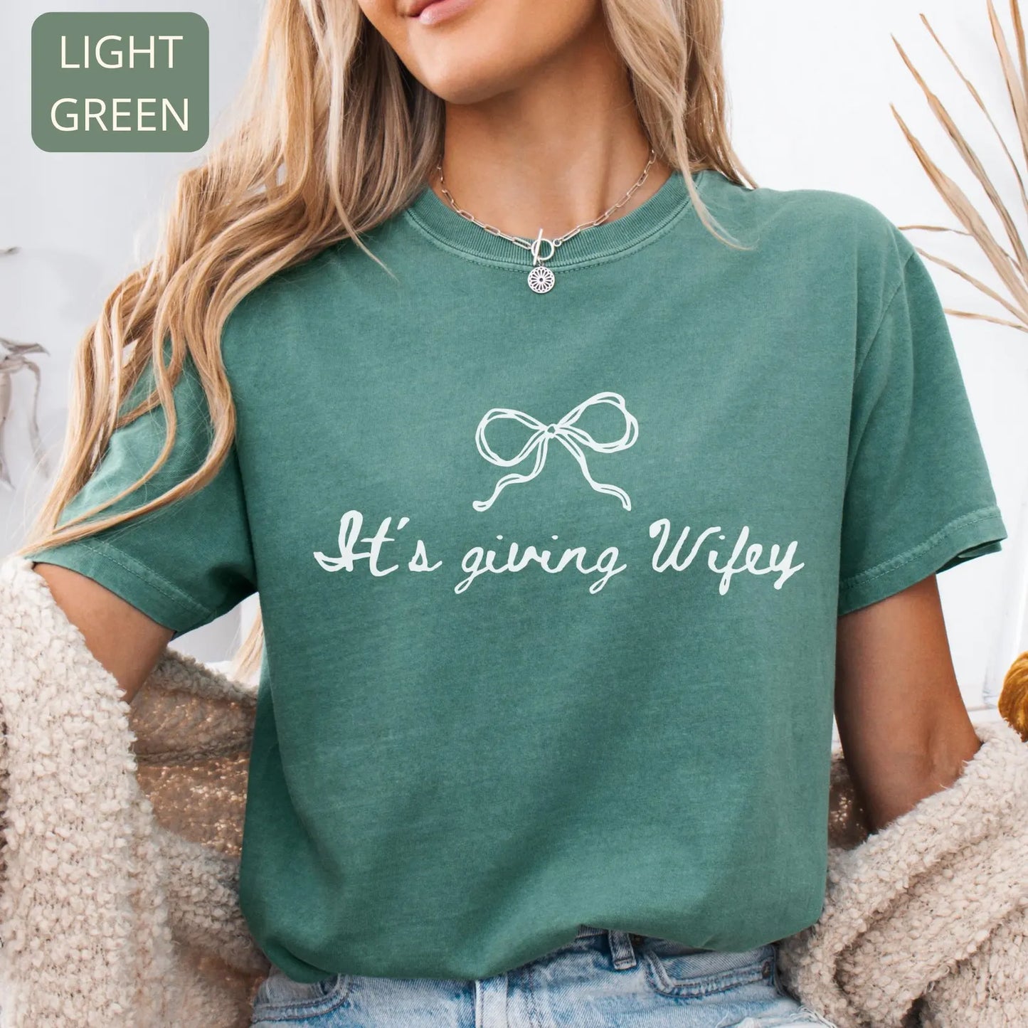 Comfort Colors It's Giving Wifey Shirt – Bride To Be Wedding Tee, Bachelorette Bridal Shower Gift