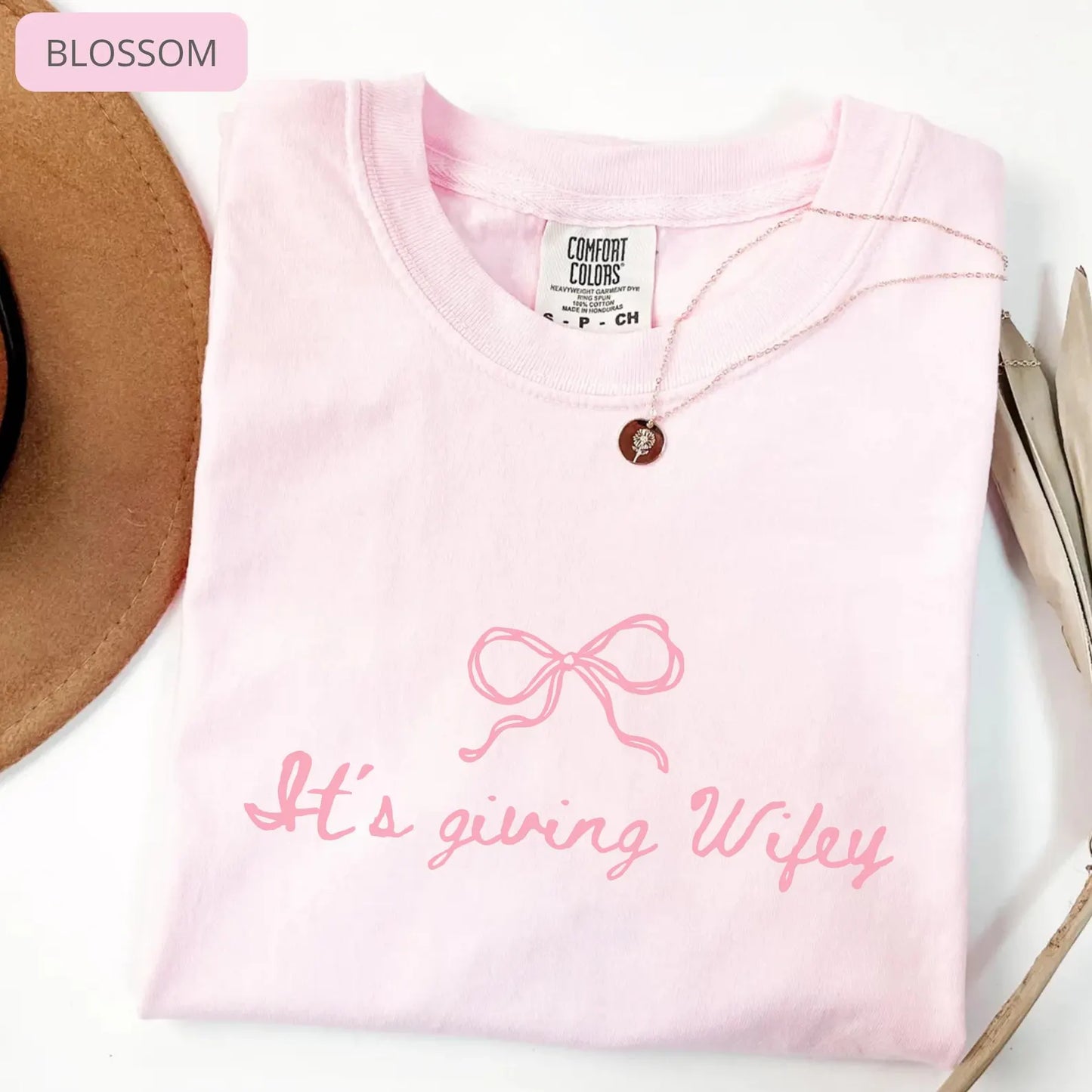 Comfort Colors It's Giving Wifey Shirt – Bride To Be Wedding Tee, Bachelorette Bridal Shower Gift
