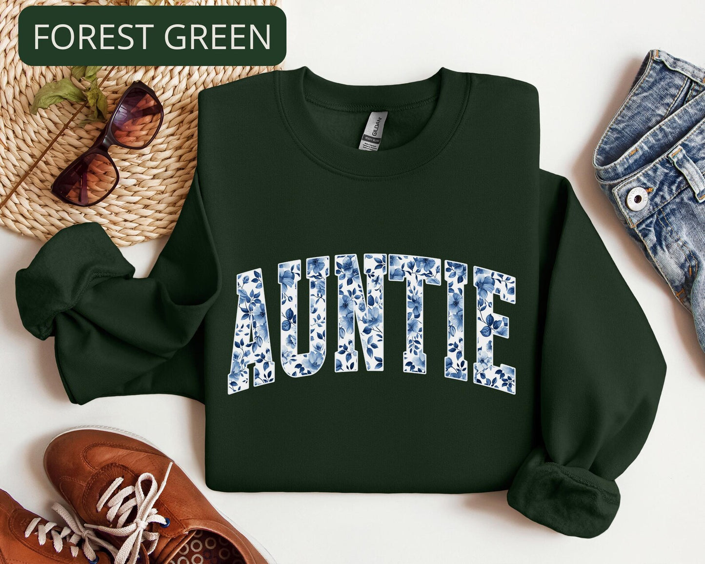 Personalized Auntie Sweatshirt – Floral Aunt Crewneck, Pregnancy Reveal Gift for Aunt