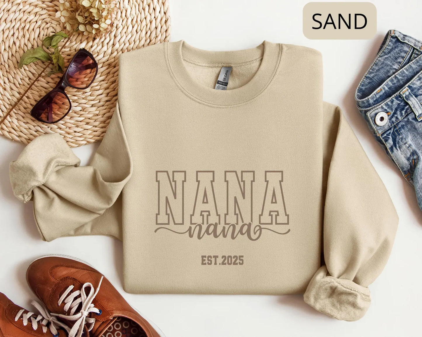 Custom Nana Sweatshirt – Personalized Grandma Crewneck, Nana Gift, New Grandma Gift, Pregnancy Reveal Gift, Cozy Nana Sweater