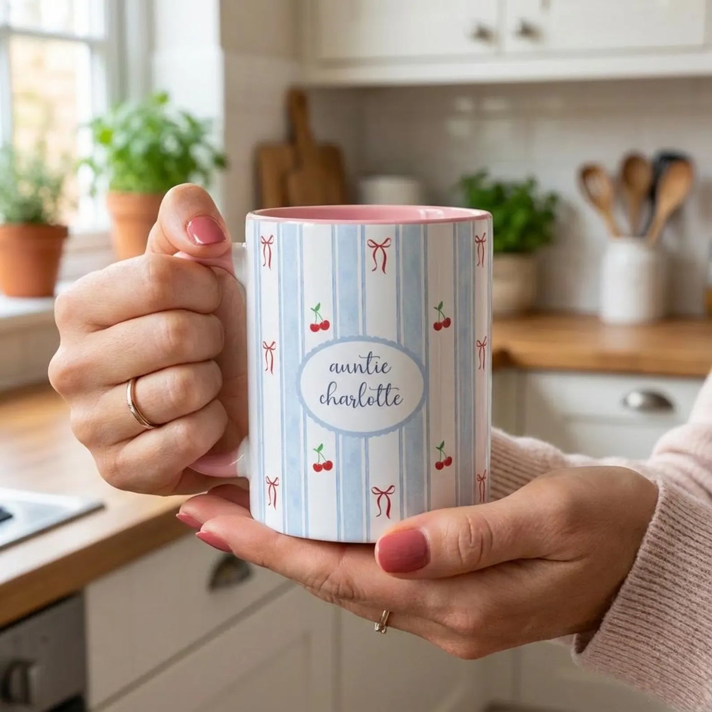 Personalized Auntie Mug with Name – Cherry Bow Coffee Cup, Pregnancy Reveal Gift for New Aunt