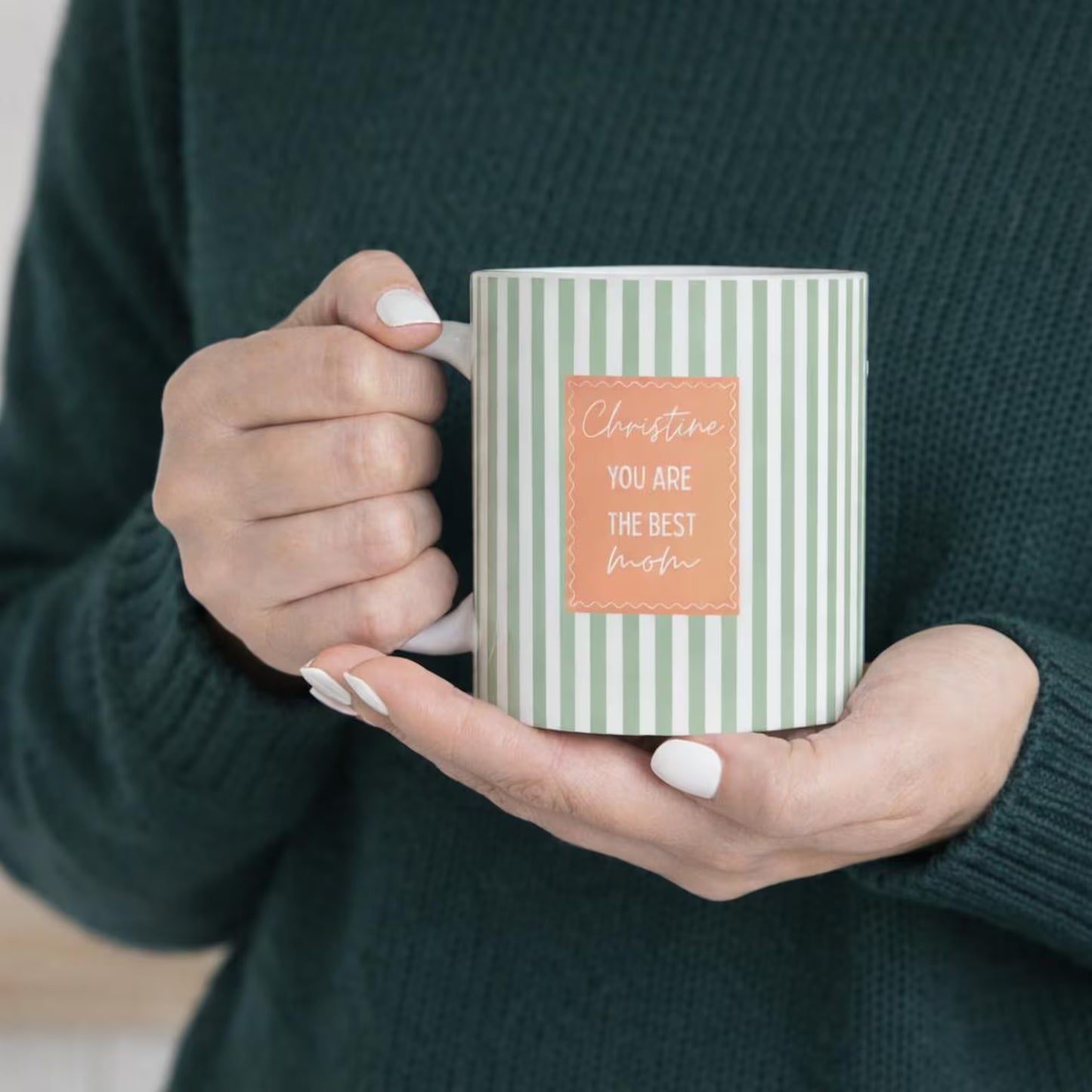 Personalized Mom Mug – Custom Name Coffee Cup, Pink Striped Mother’s Day Gift for Mom